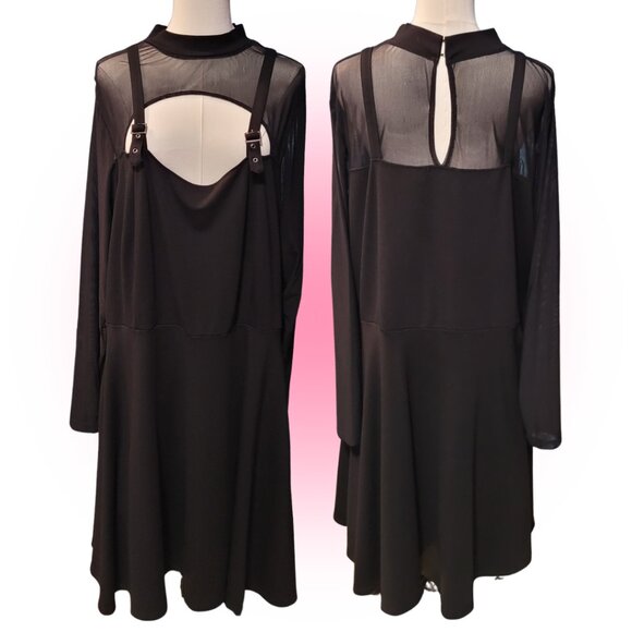 Hot Topic Dresses & Skirts - HOT TOPIC MESH AND BUCKLE STRAP GOTH DRESS EUC 4X